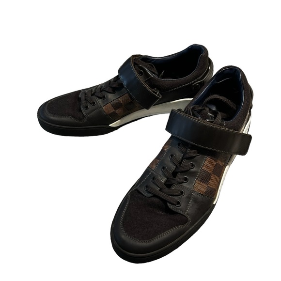 Used Men Louis Vuitton shoes size 9 1/2 without box… - Picture 3 of 3